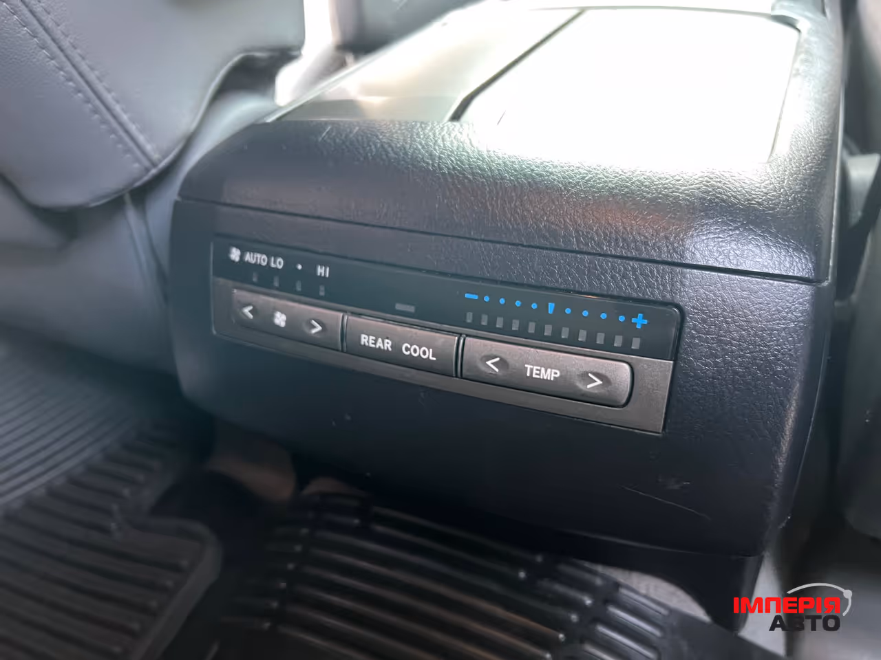 Lexus GX - фото 17