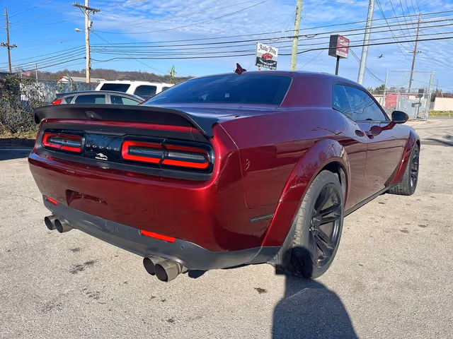 Dodge Challenger - фото 4