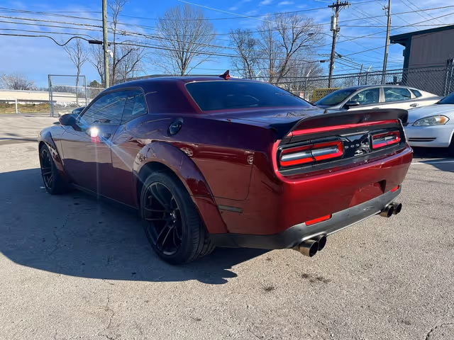 Dodge Challenger - фото 3