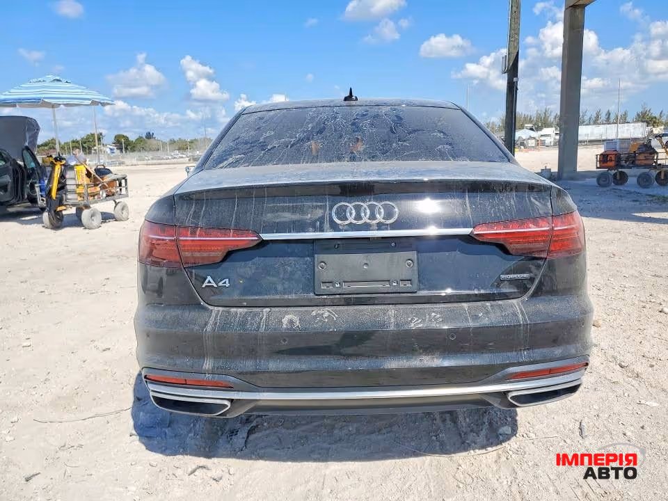 Audi A4 - фото 3