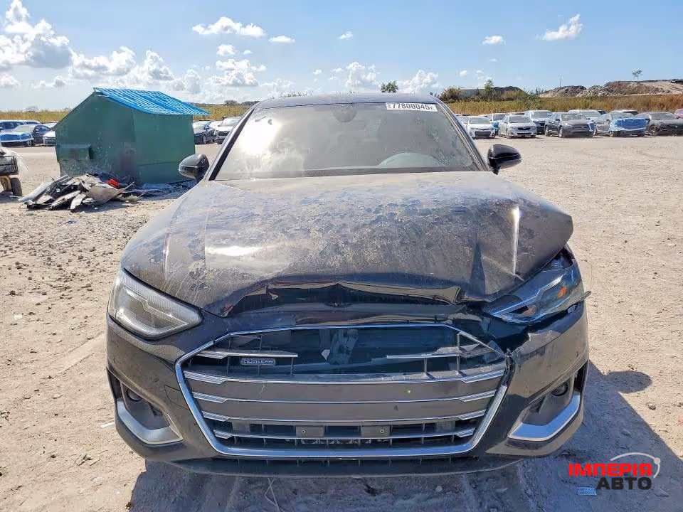 Audi A4 - фото 4
