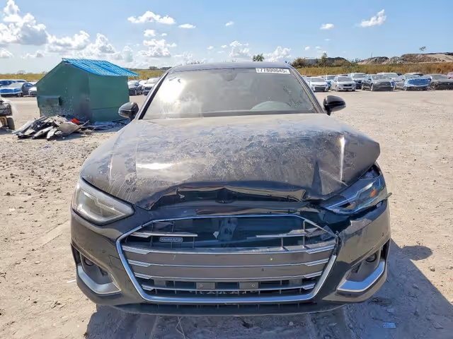 Audi A4 - фото 4