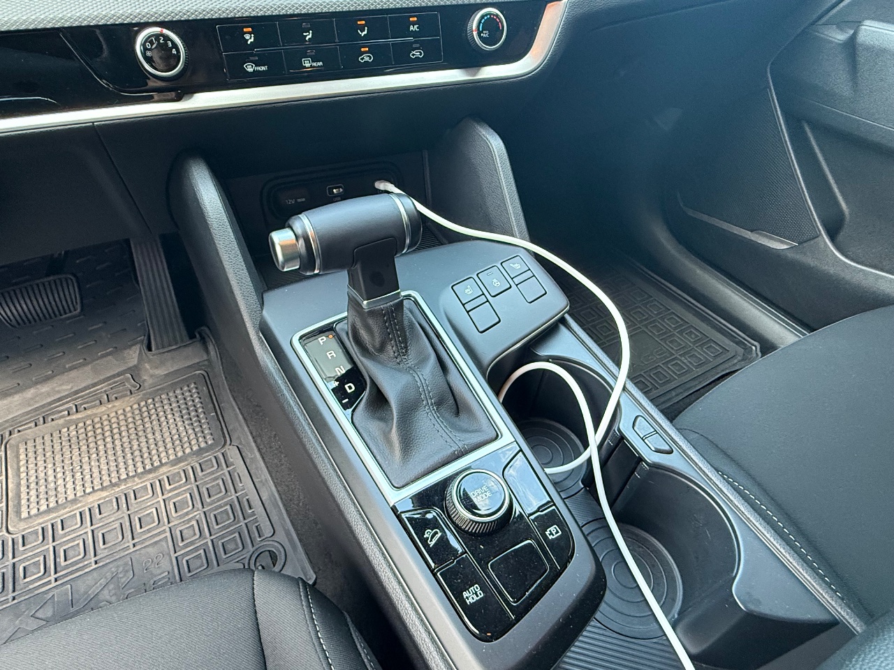 Kia Sportage - фото 23