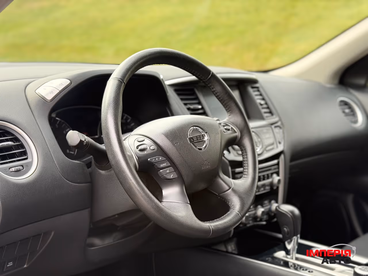 Nissan Pathfinder - фото 11