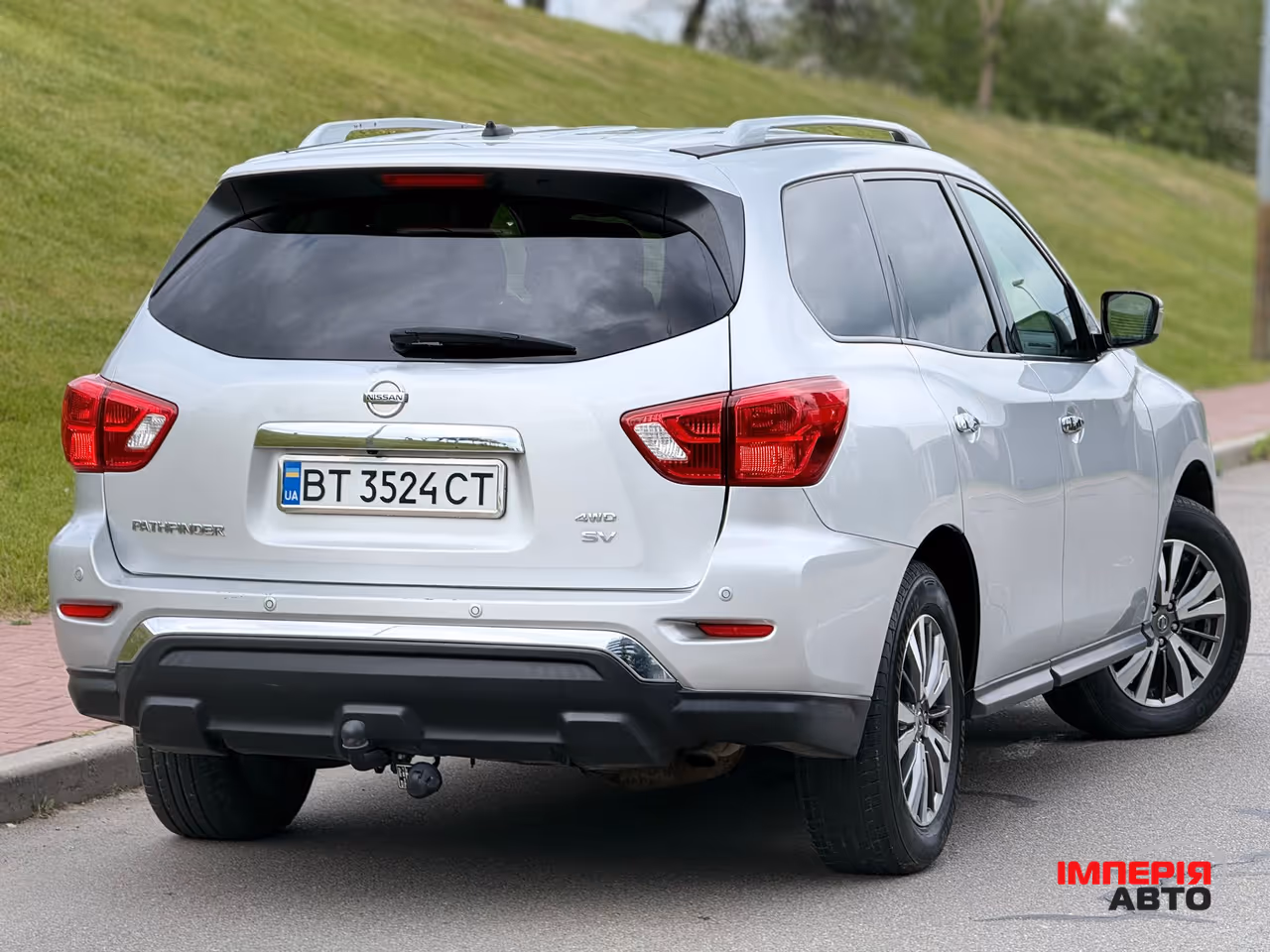 Nissan Pathfinder - фото 4