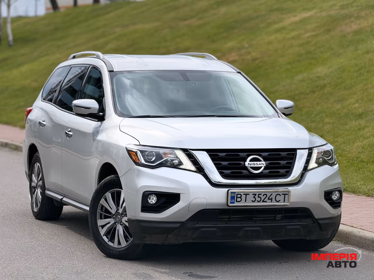 Nissan Pathfinder - фото 9