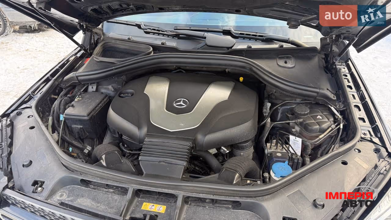 Mercedes-Benz GLS - фото 12