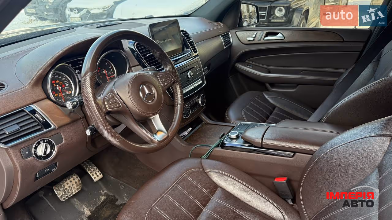 Mercedes-Benz GLS - фото 5