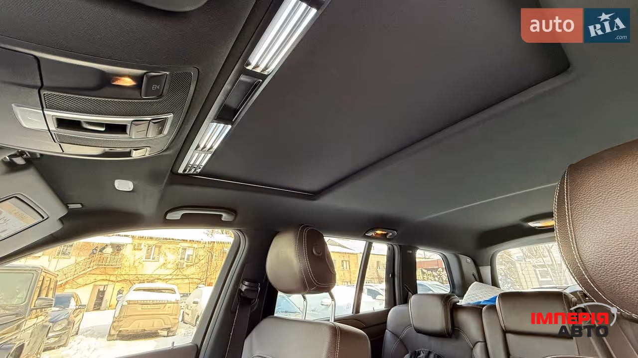Mercedes-Benz GLS - фото 11