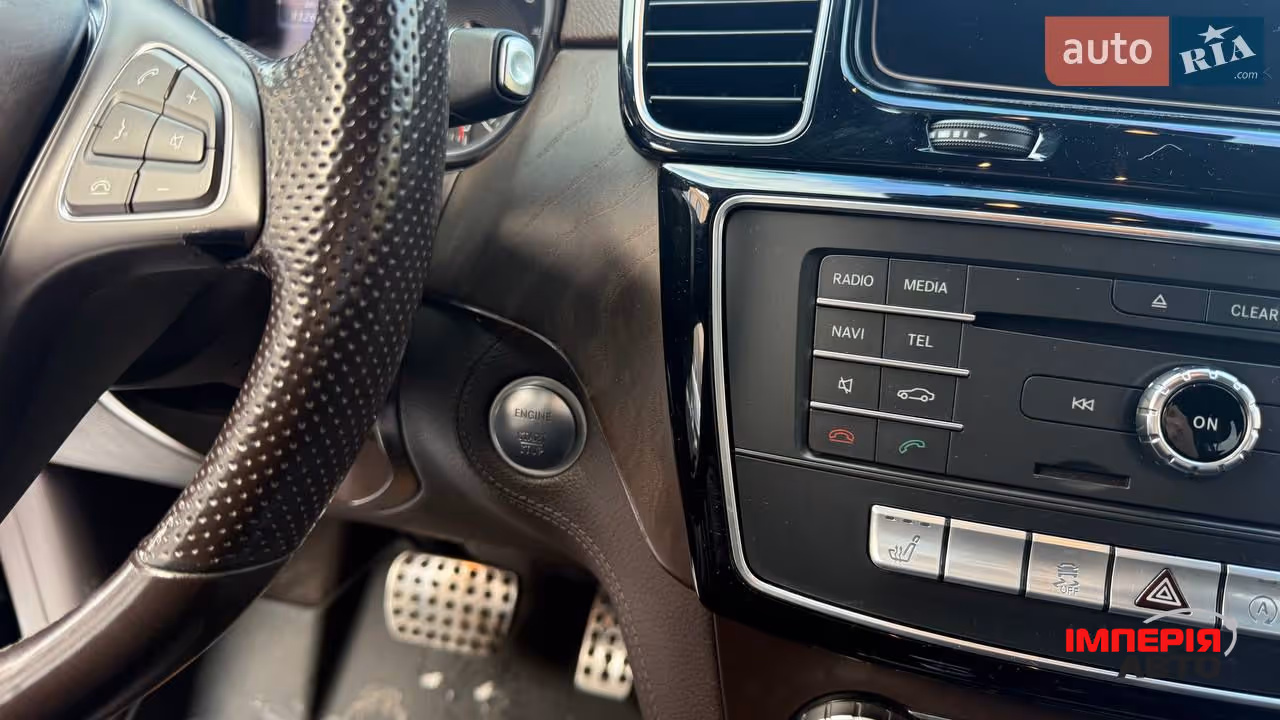 Mercedes-Benz GLS - фото 9