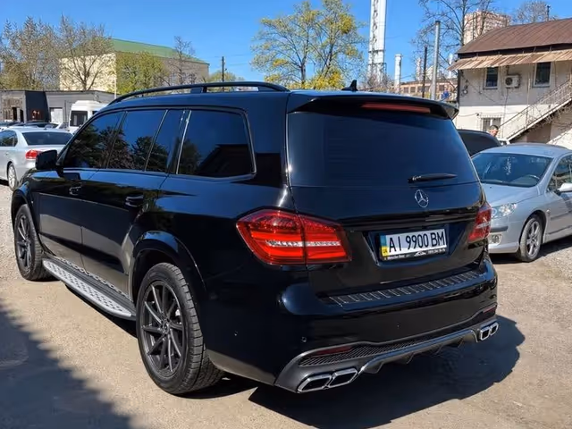 Mercedes-Benz GLS - фото 3