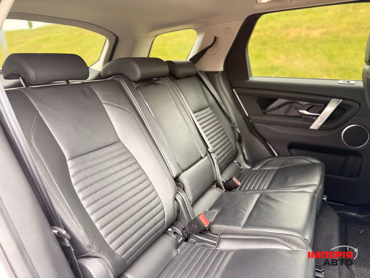 Land Rover Discovery Sport - фото 17