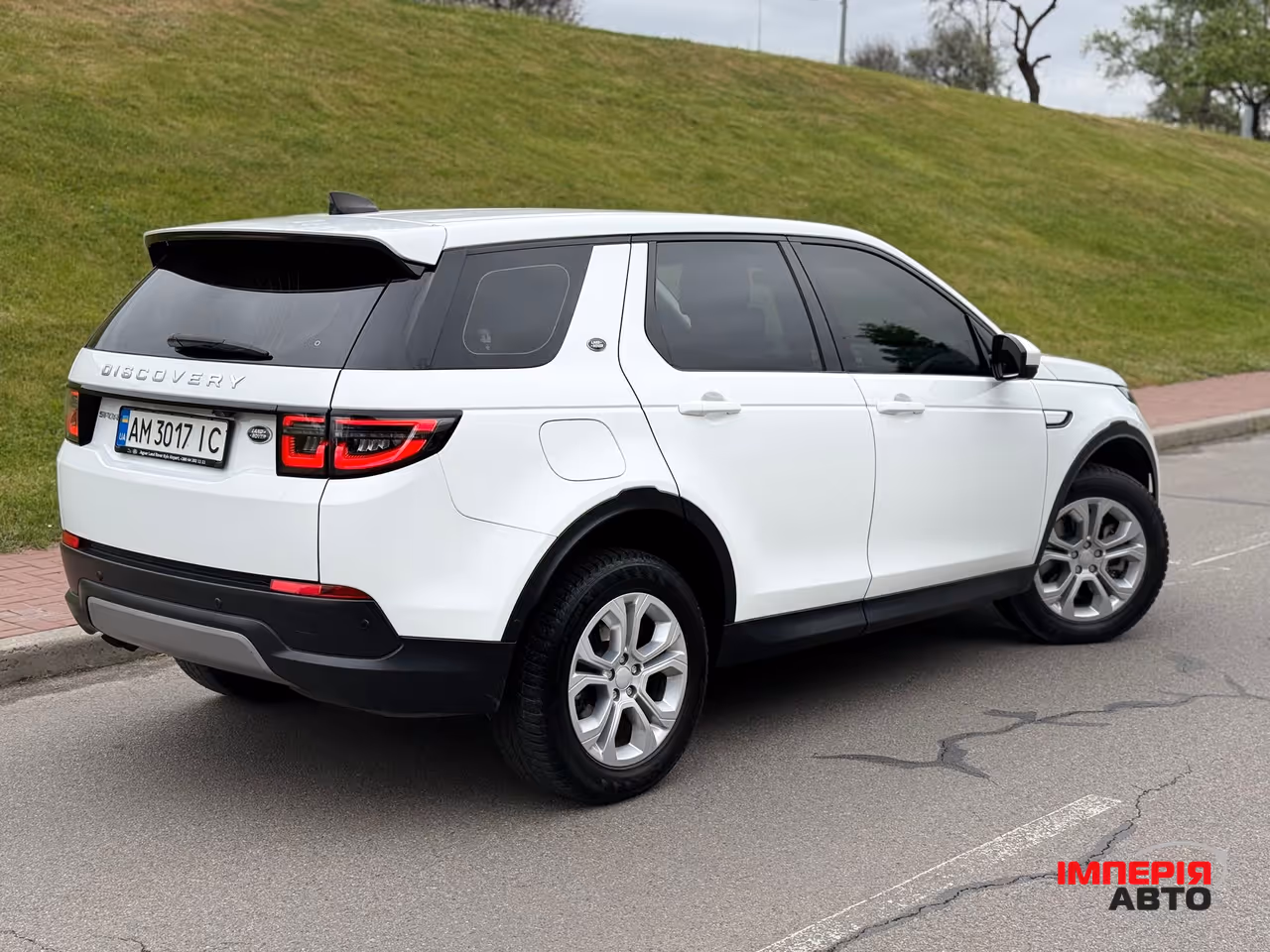 Land Rover Discovery Sport - фото 8