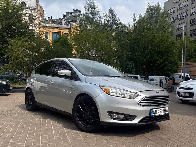 Ford Focus - фото 1