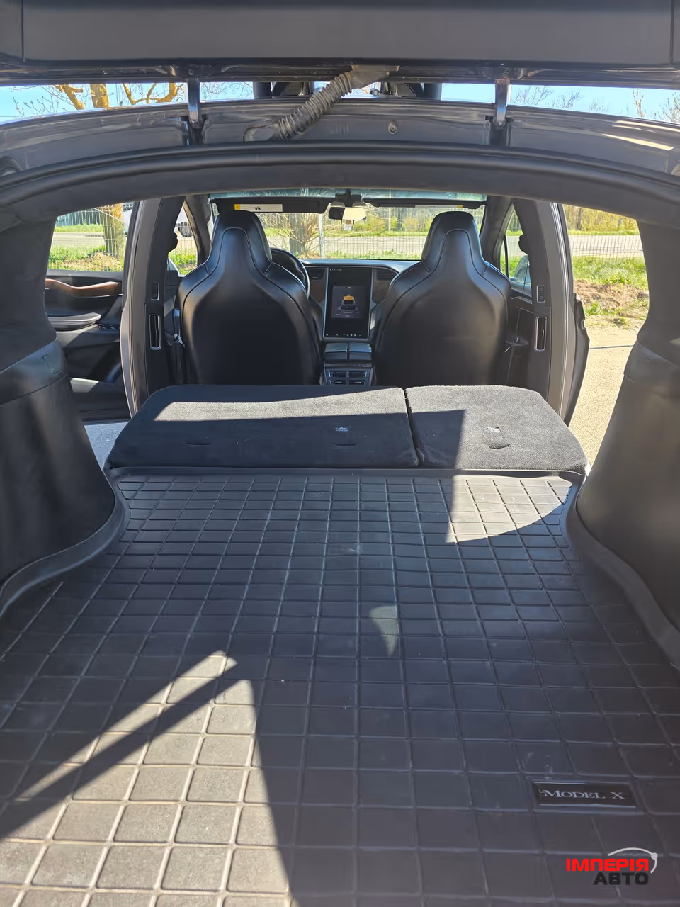 Tesla Model X - фото 65