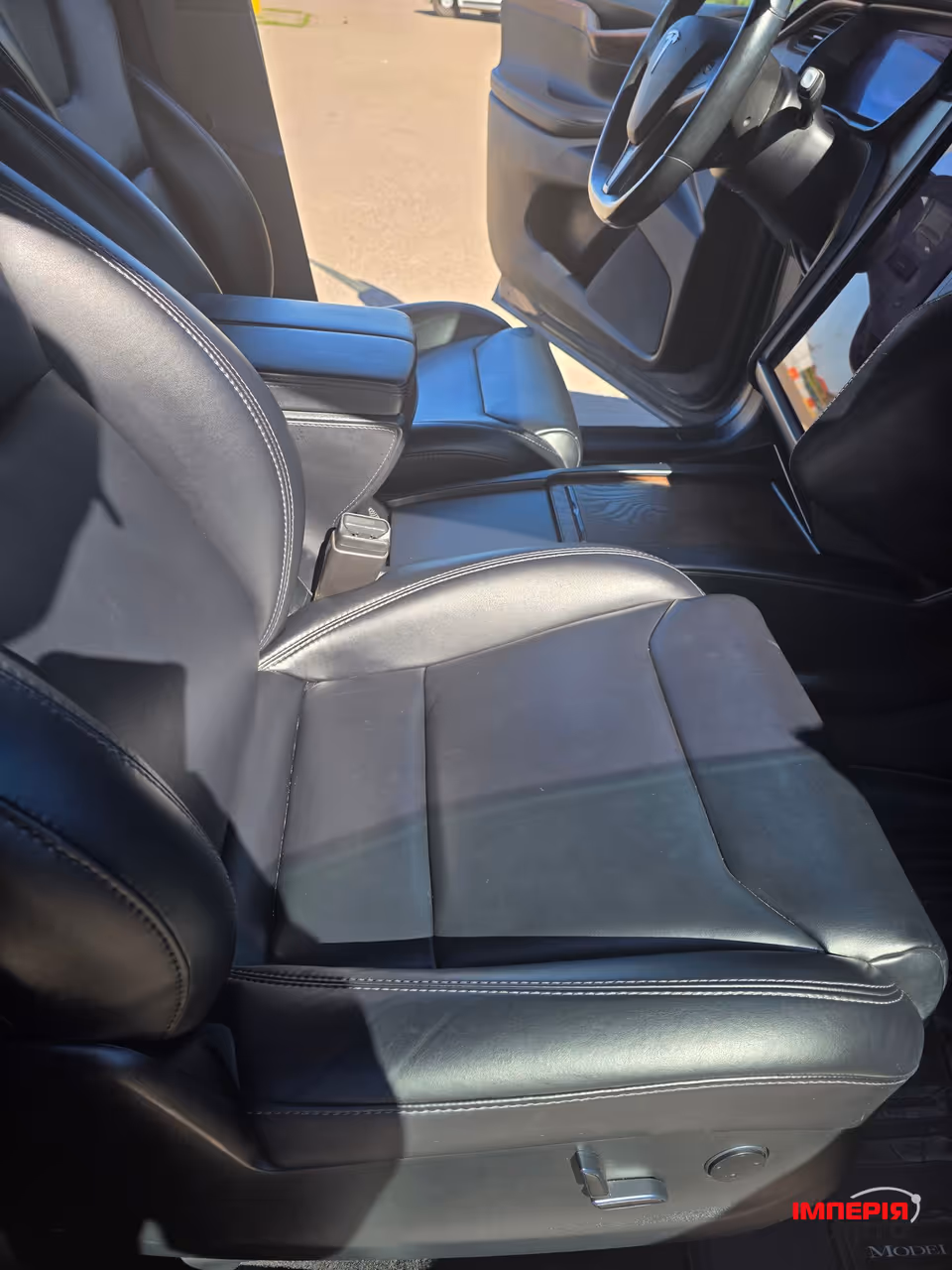 Tesla Model X - фото 32