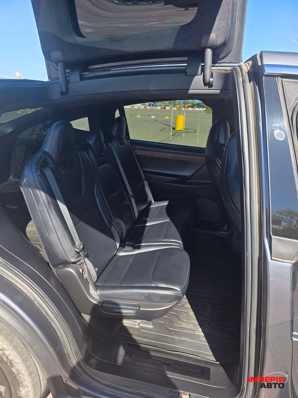 Tesla Model X - фото 37