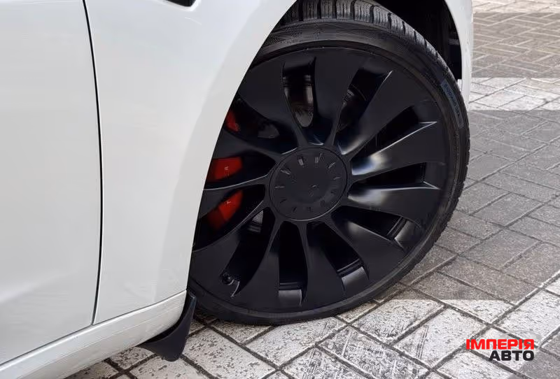Tesla Model 3 - фото 8