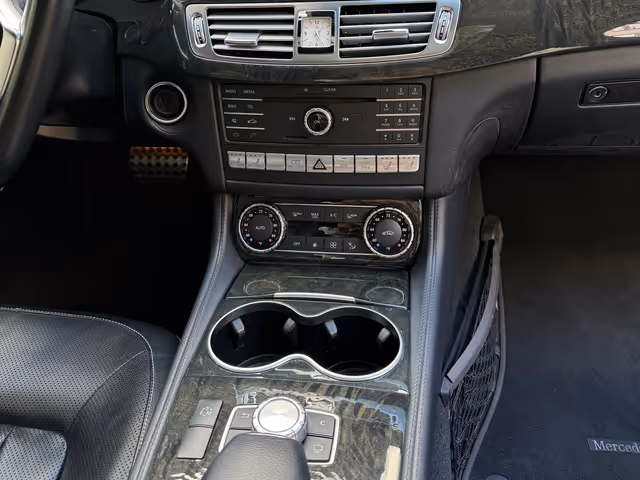 Mercedes-Benz CLS - фото 5