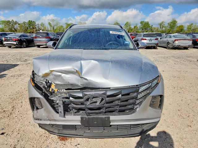 Hyundai Tucson - фото 2