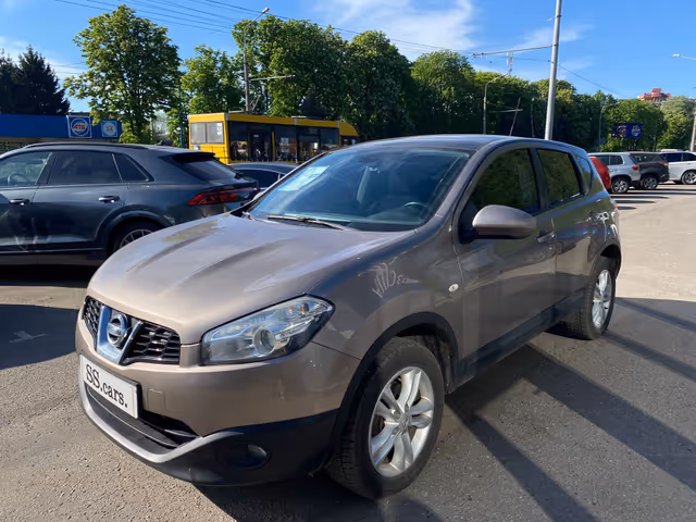 Nissan Qashqai - фото 2