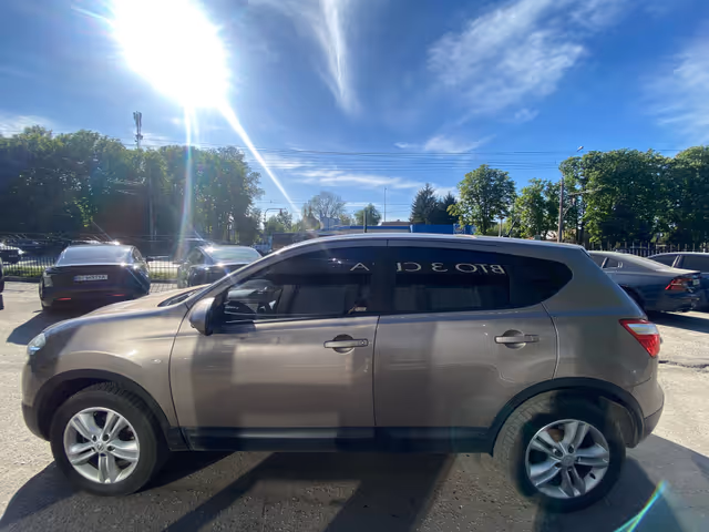 Nissan Qashqai - фото 3
