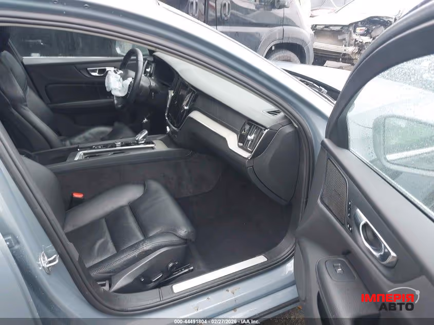 Volvo S60 - фото 7