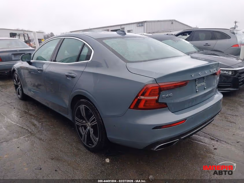 Volvo S60 - фото 4