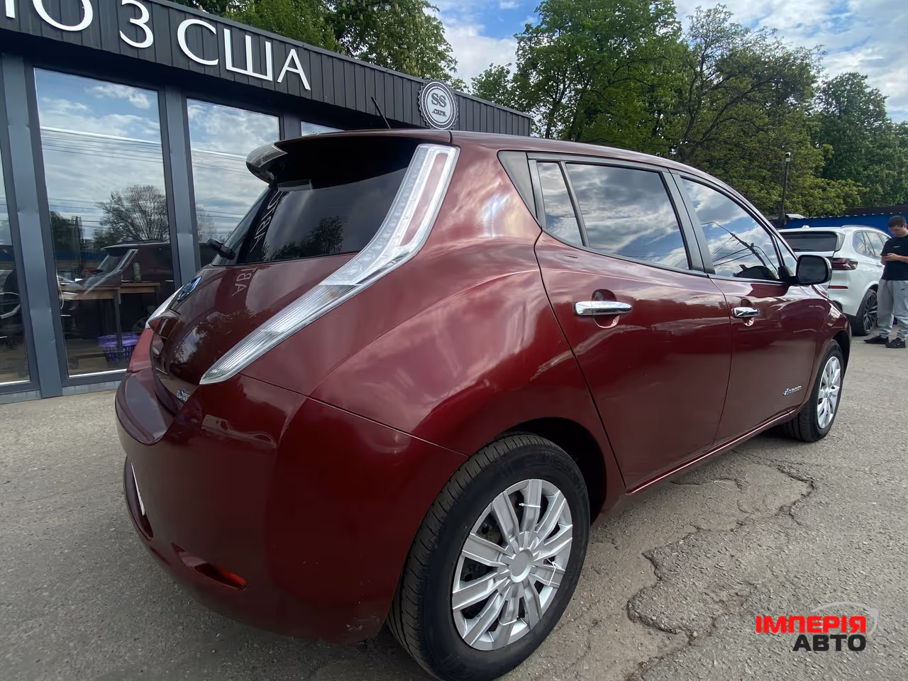 Nissan Leaf - фото 7