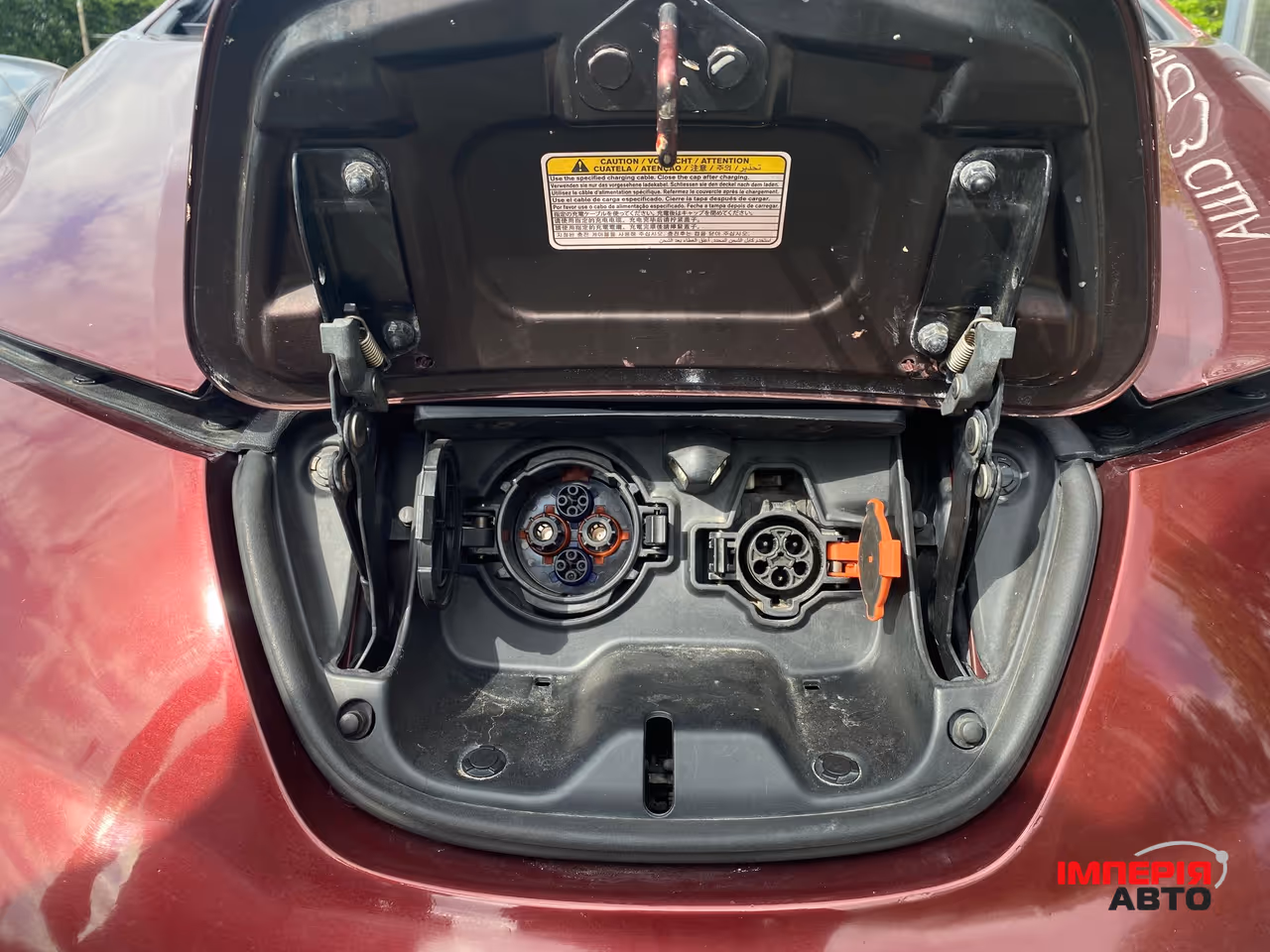 Nissan Leaf - фото 12