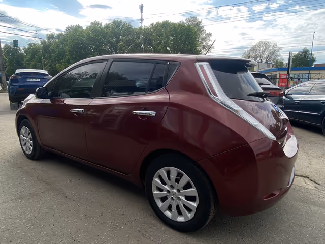 Nissan Leaf - фото 3