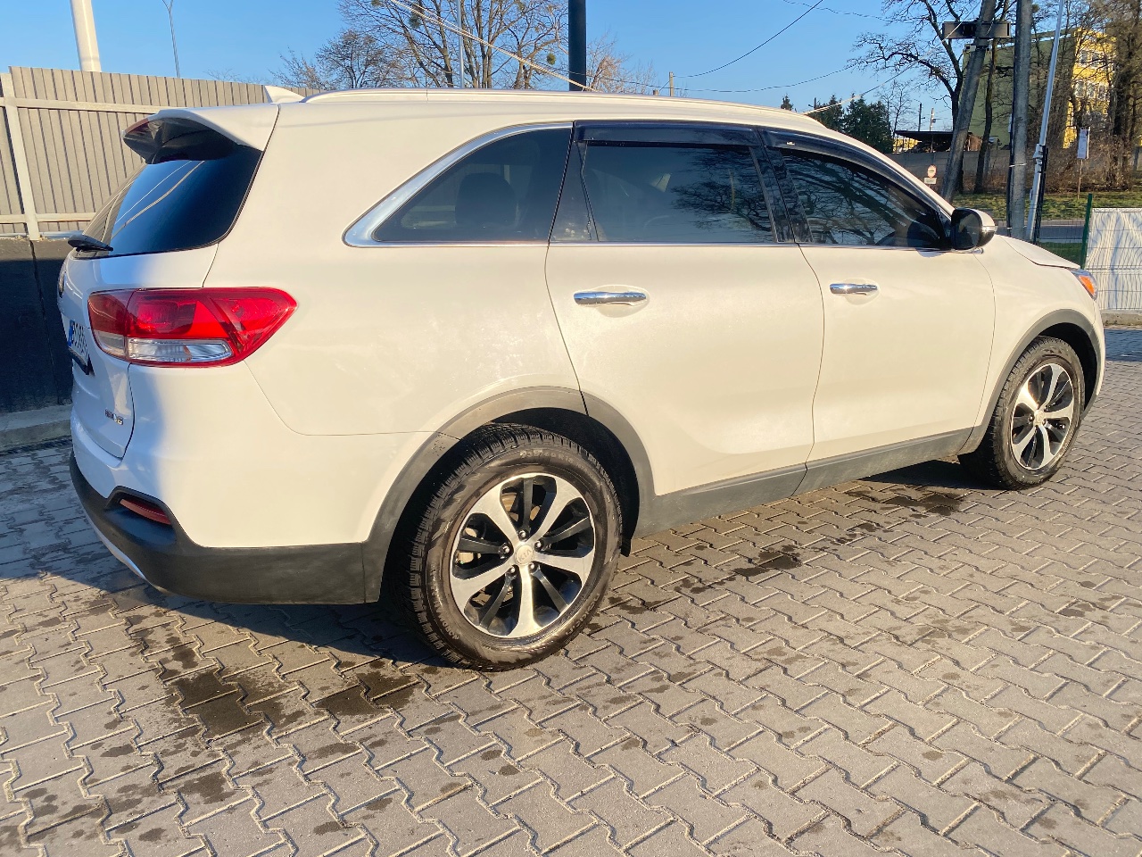Kia Sorento - фото 6