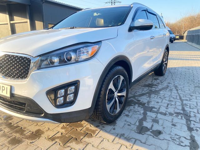 Kia Sorento - фото 3