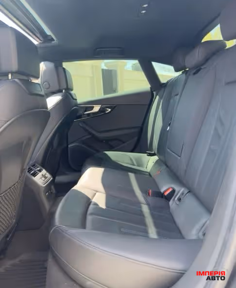 Audi A5 - фото 8