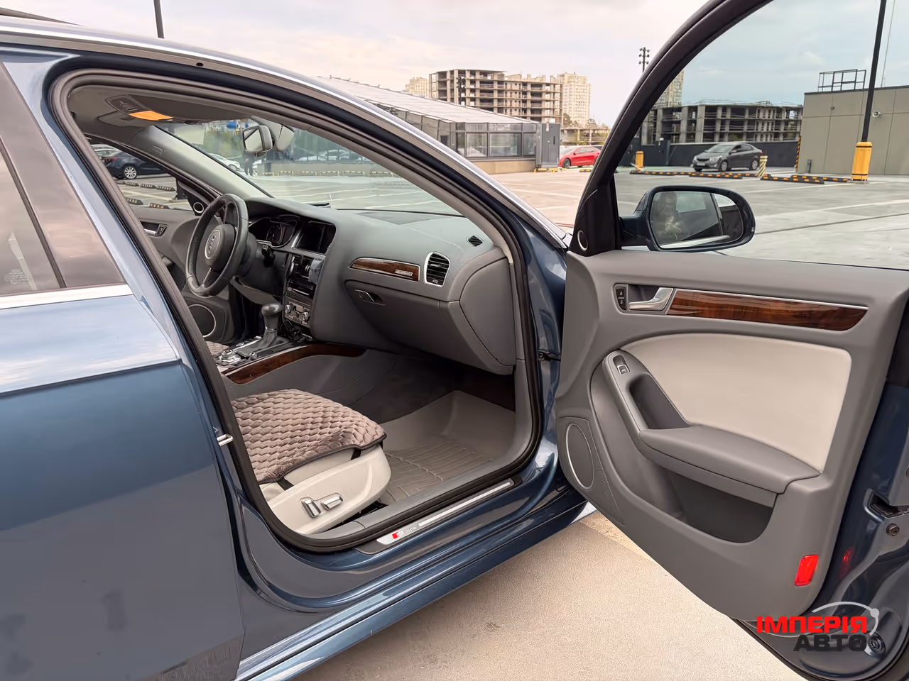 Audi A4 - фото 12