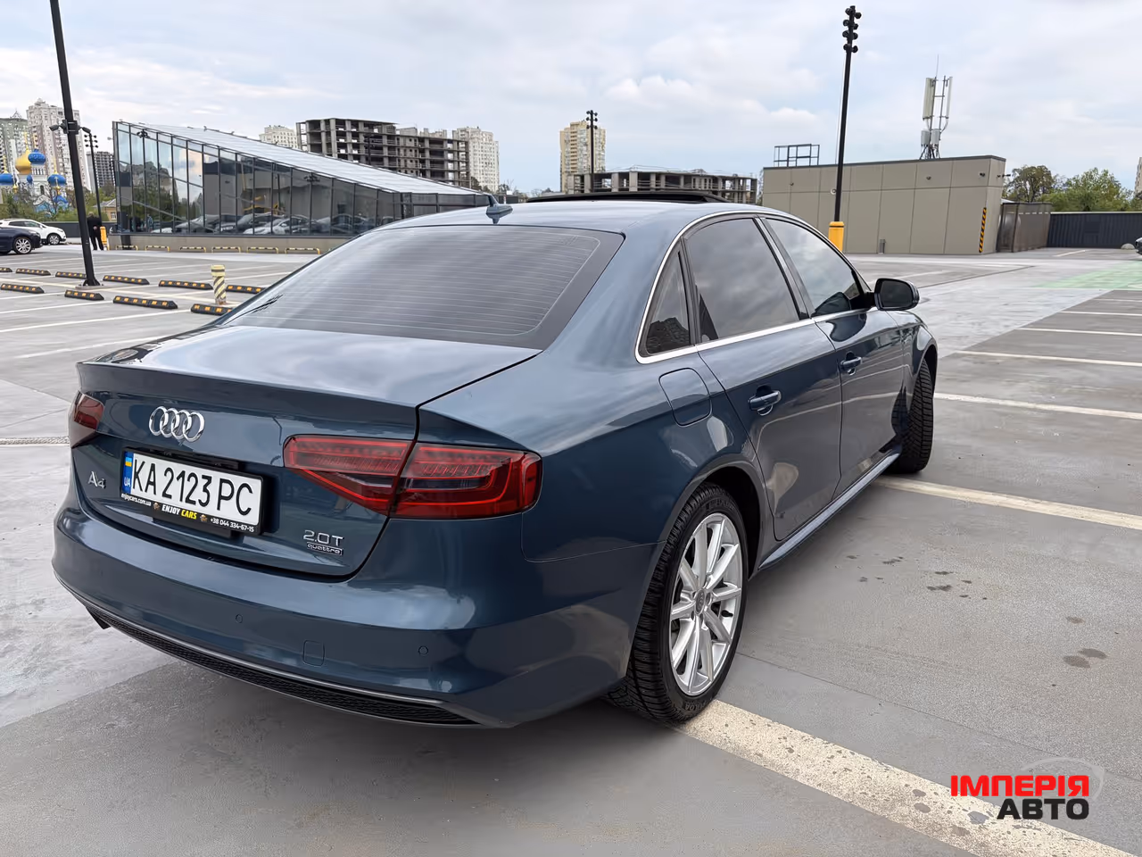 Audi A4 - фото 27