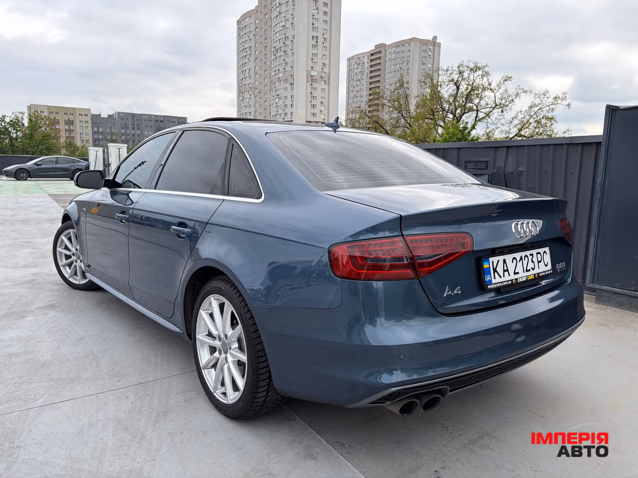 Audi A4 - фото 26