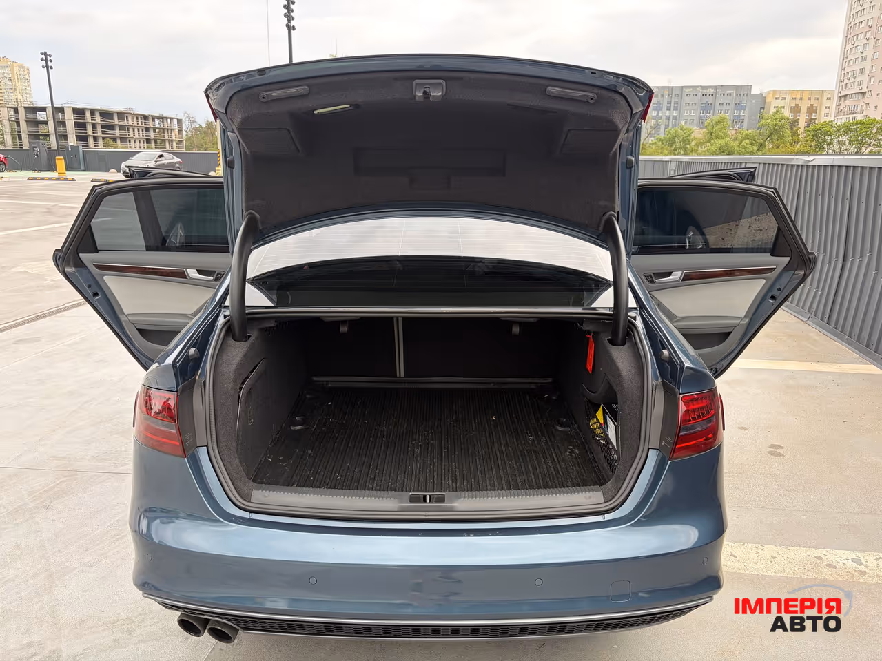 Audi A4 - фото 7