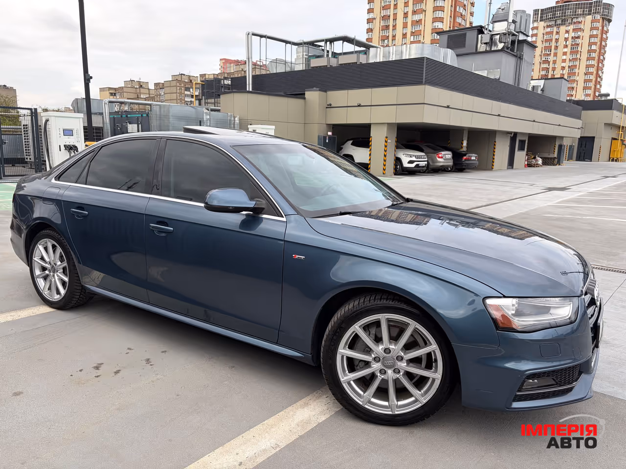 Audi A4 - фото 28