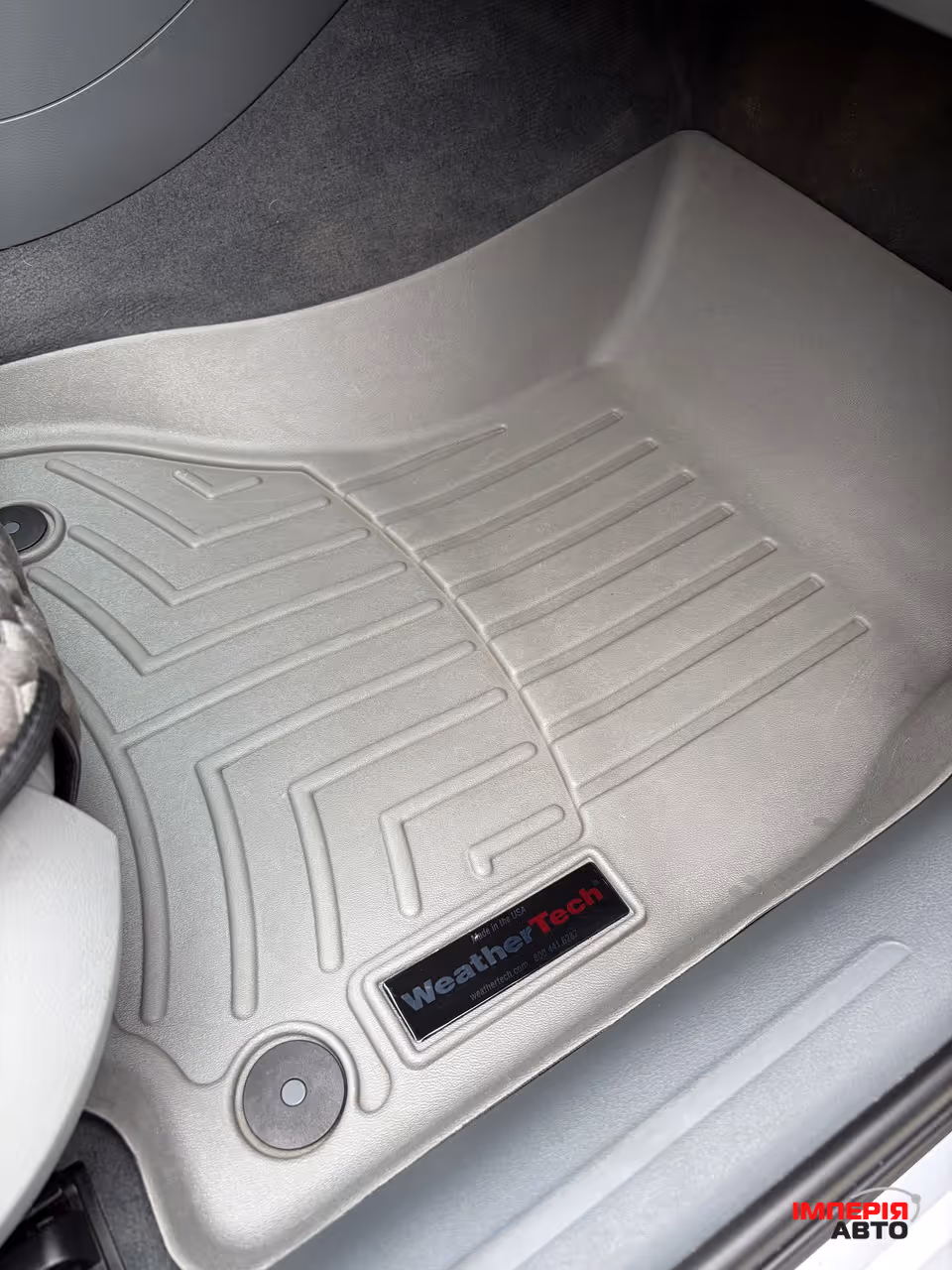Audi A4 - фото 13