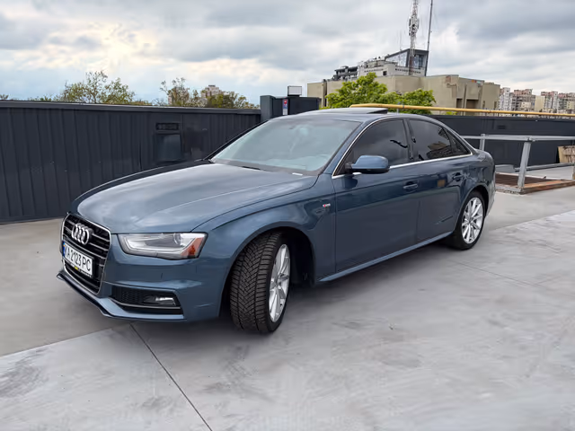Audi A4 - фото 3