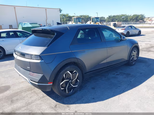 Hyundai IONIQ 5 - фото 4