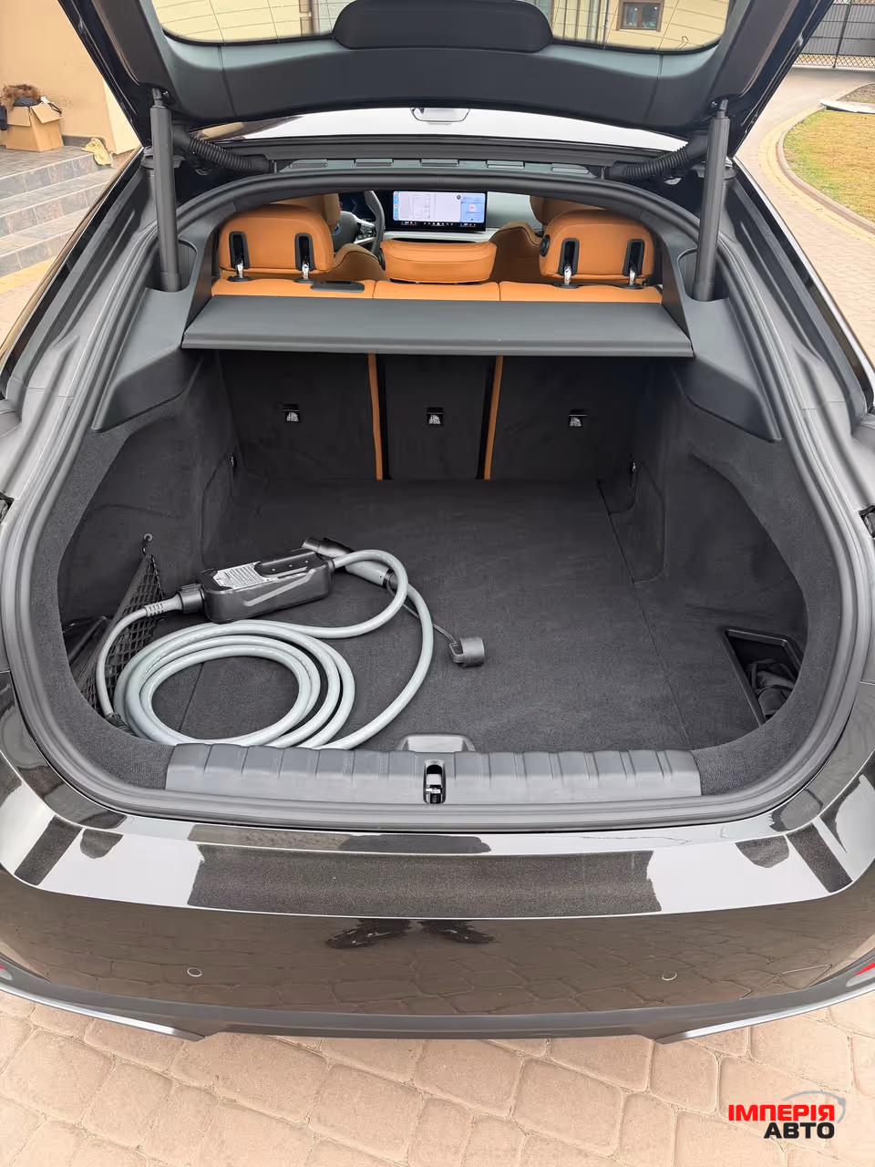 BMW i4 - фото 11