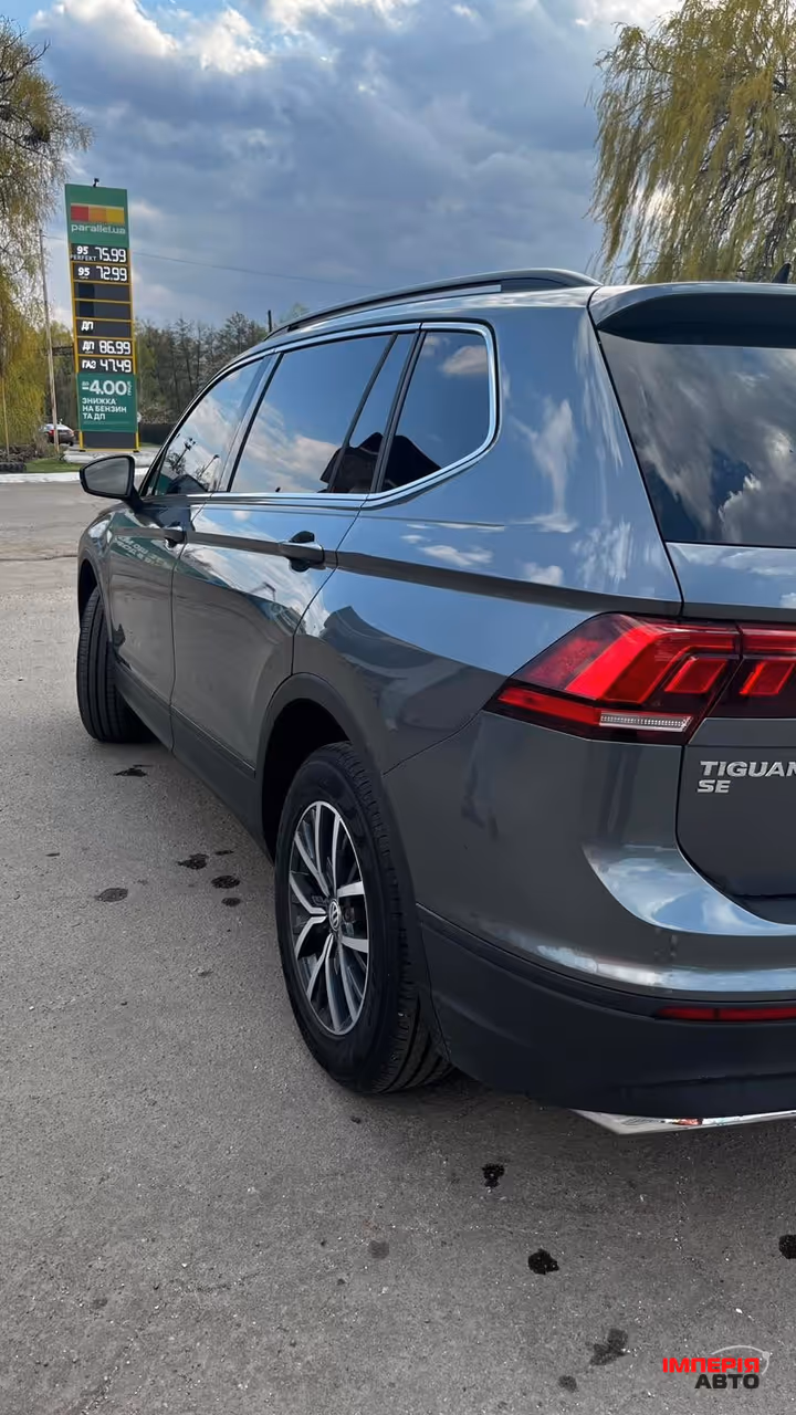 Volkswagen Tiguan - фото 5