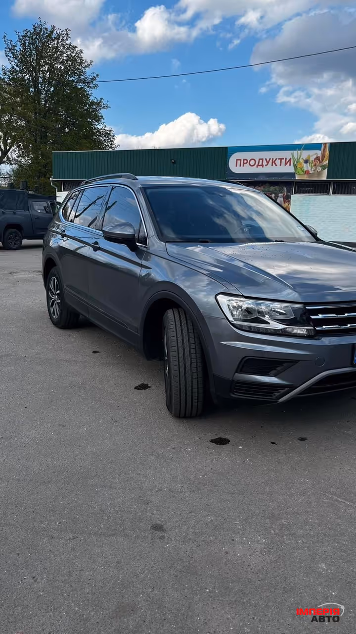 Volkswagen Tiguan - фото 2
