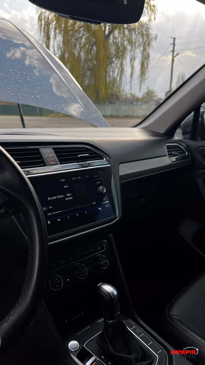 Volkswagen Tiguan - фото 10