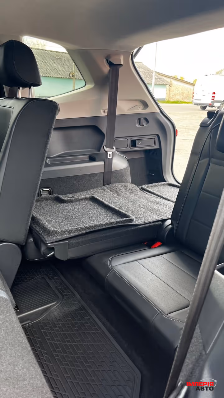Volkswagen Tiguan - фото 6