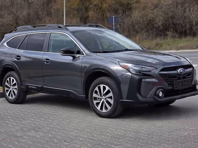Subaru Outback - фото 1