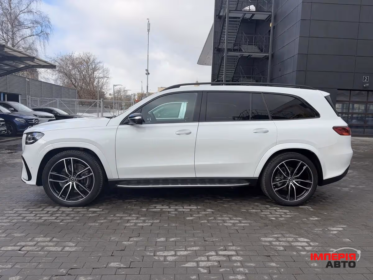Mercedes-Benz GLS - фото 4