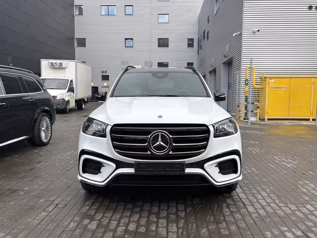 Mercedes-Benz GLS - фото 2